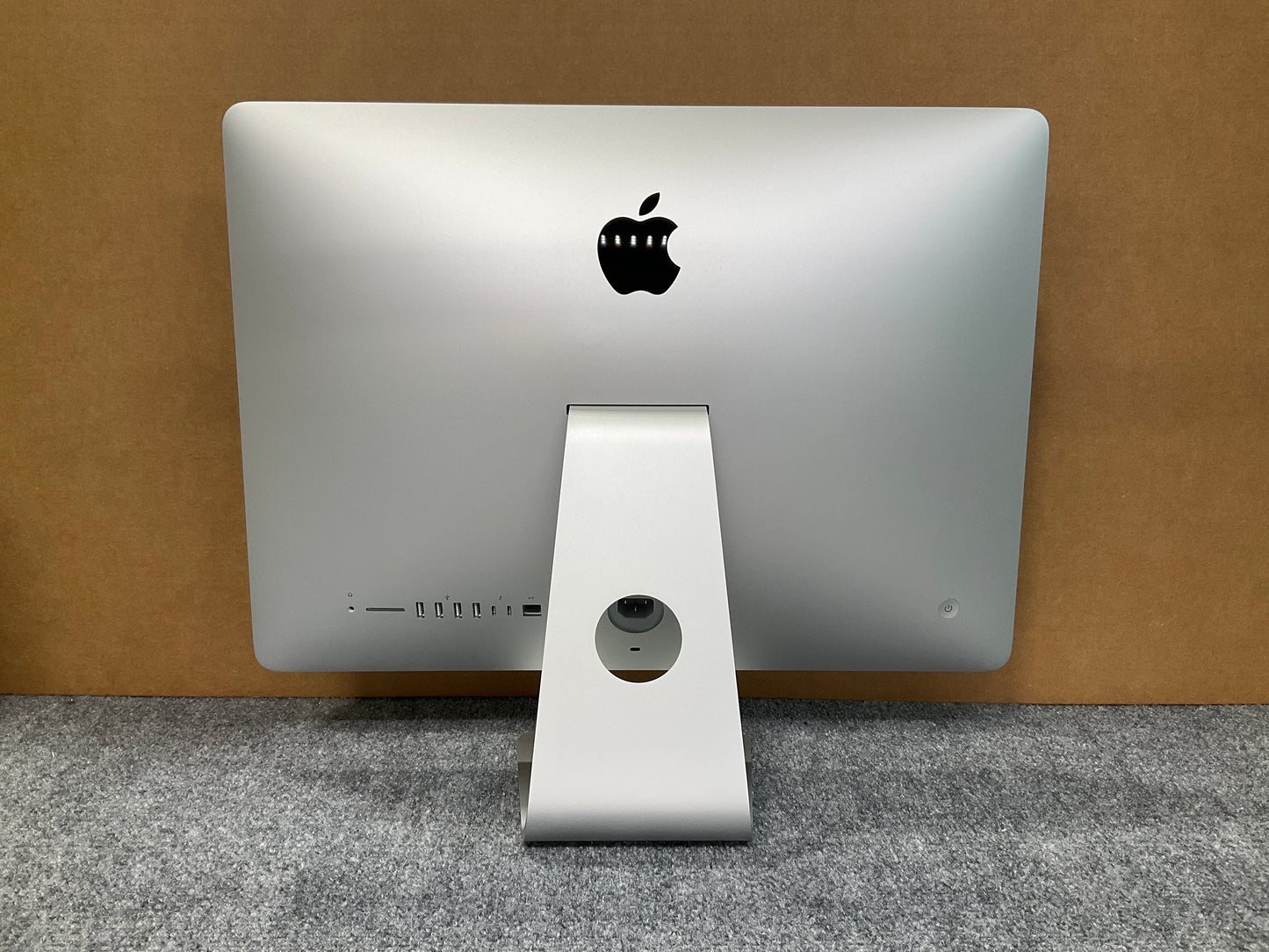 ♥ New, Open Box - iMac 2.3GHz i5-7360 8GB 1TB BT 21" MMQA2LL/A (2017)