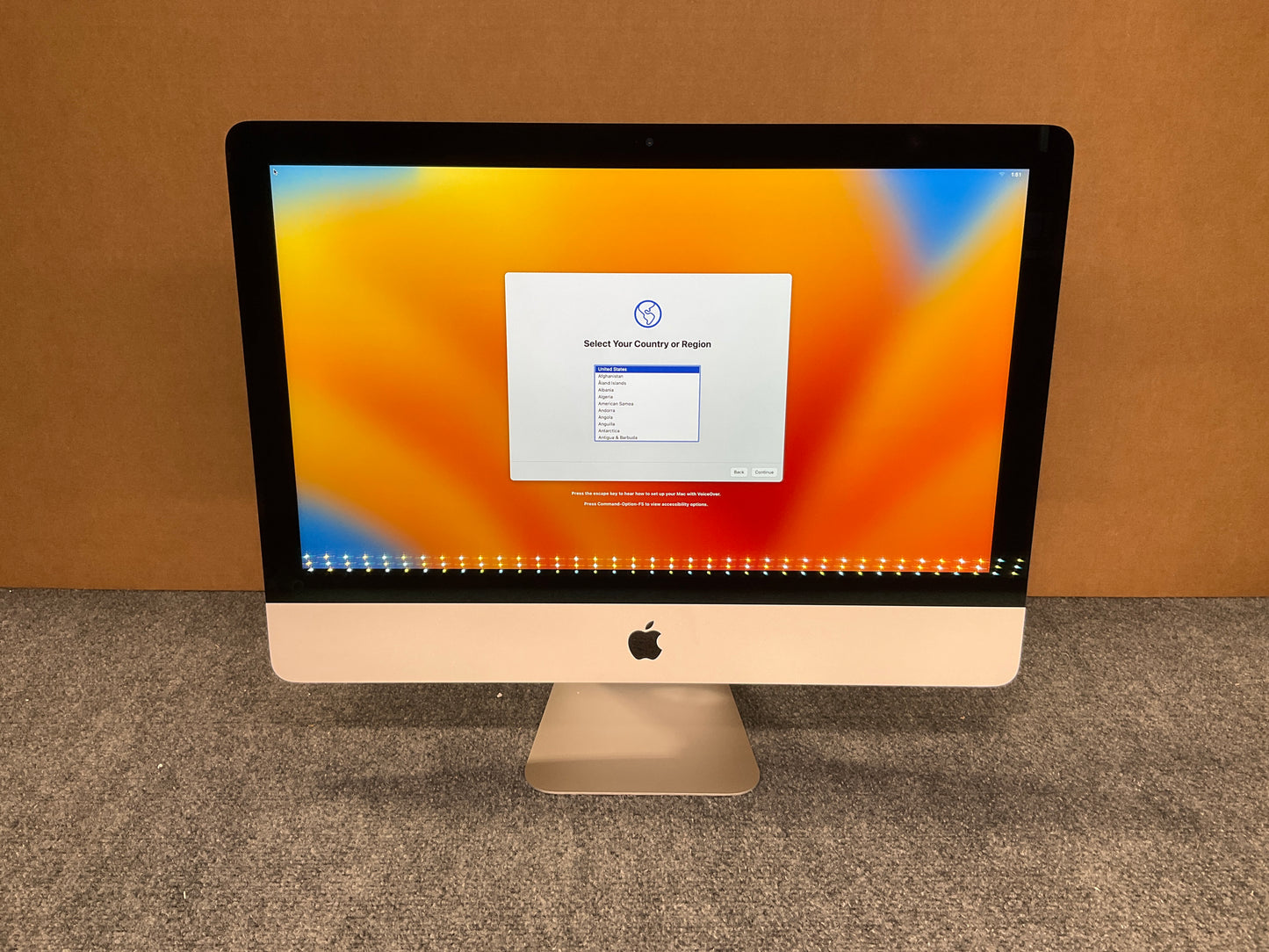♥ New, Open Box - iMac 21in 4K i5-8500 8GB / 1TB RP560X(4GB) MRT42LL/A (2019)