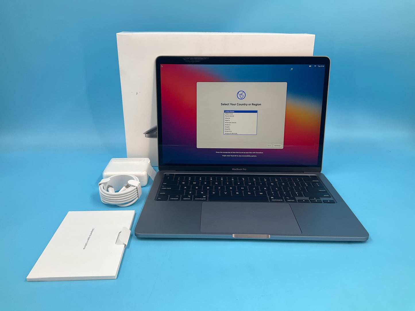 ♥ New, Open Box - MacBook Pro 13.3in 2.3GHz Quad-Core i7 16GB/512GB Space Gray Z0Y60002G (2020)
