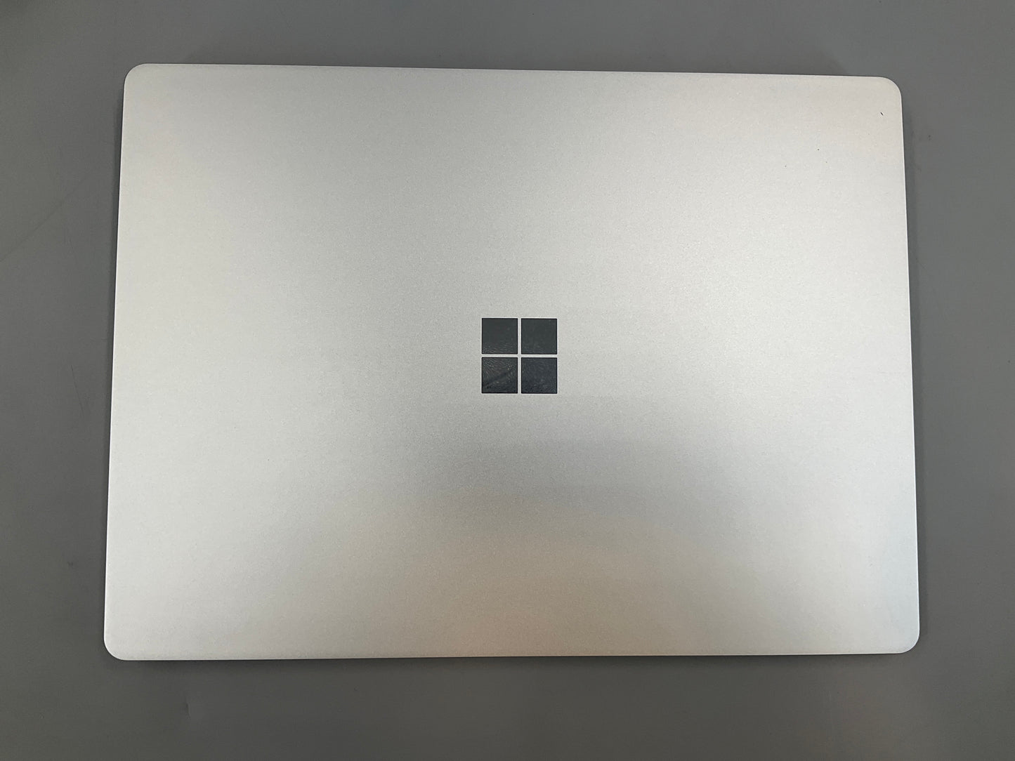 ♥ Refurbished - Microsoft 12.4" Multi-Touch Surface Laptop Go 2 i5-1135G7 8GB/128GB 8QD-00023