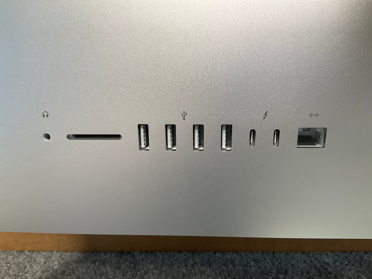 ♥ Open Box - iMac 2.3GHz i5-7360 16GB 1TB BT 21" G0TH3LL/A (2017)