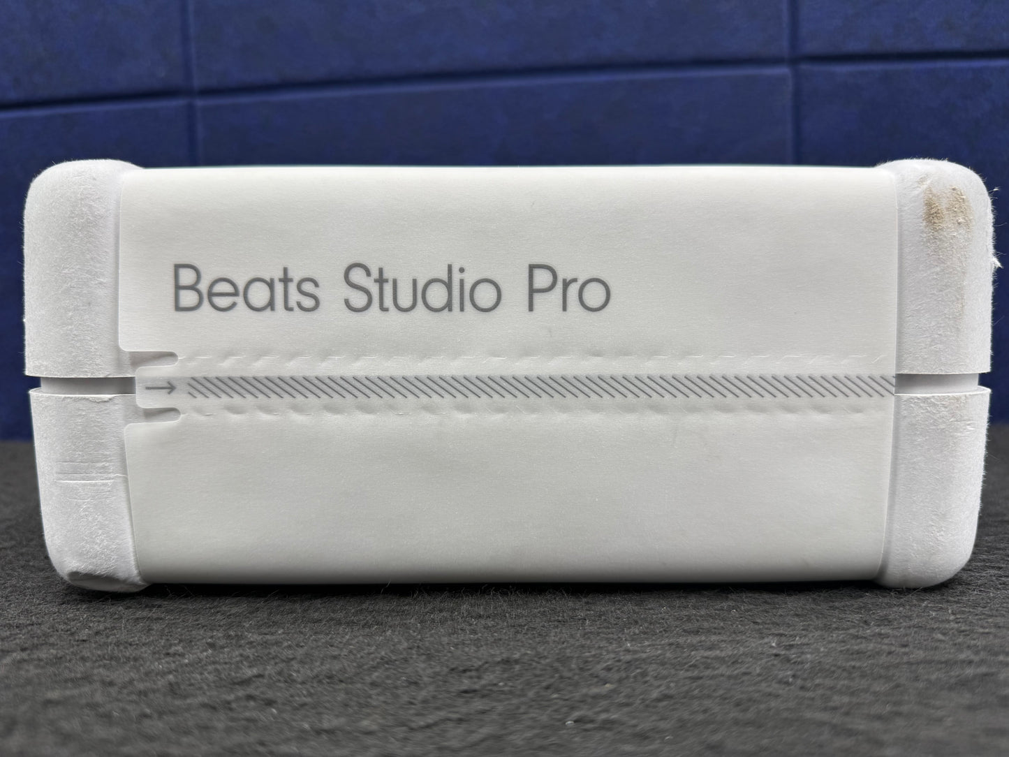 ♥ New, Factory Sealed - Apple Beats Studio Pro Wireless Headphones Black MQTP3LL/A
