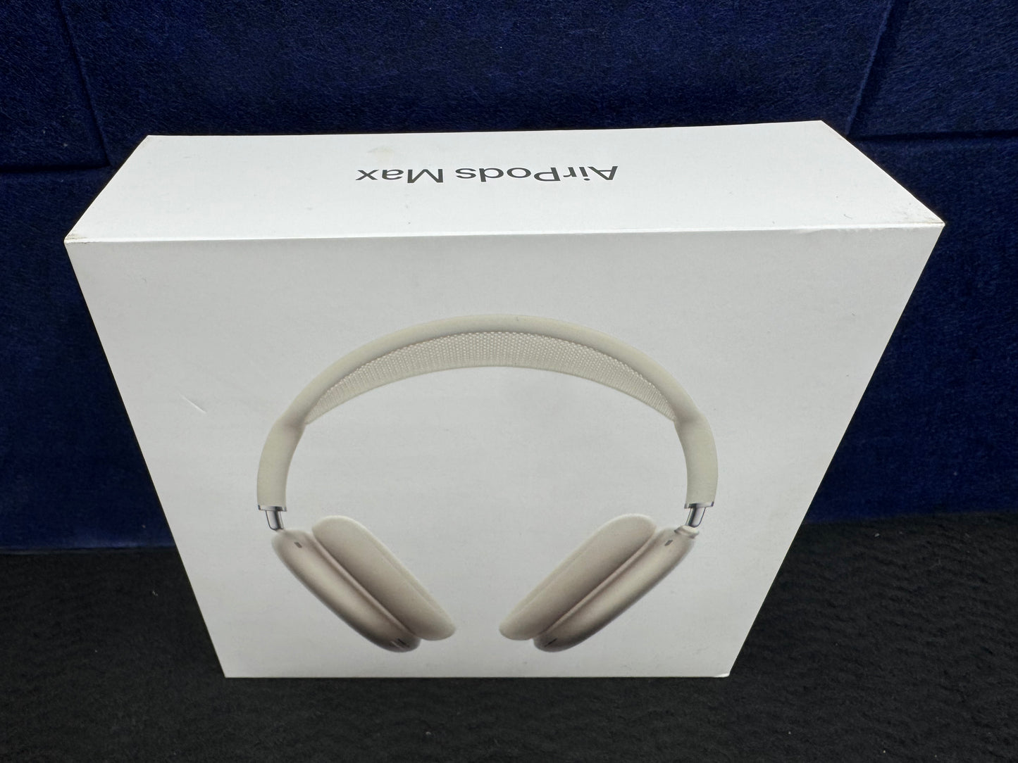 ♥ New, Factory Sealed - Apple Airpods Max Starlight USB-C MWW53AM/A