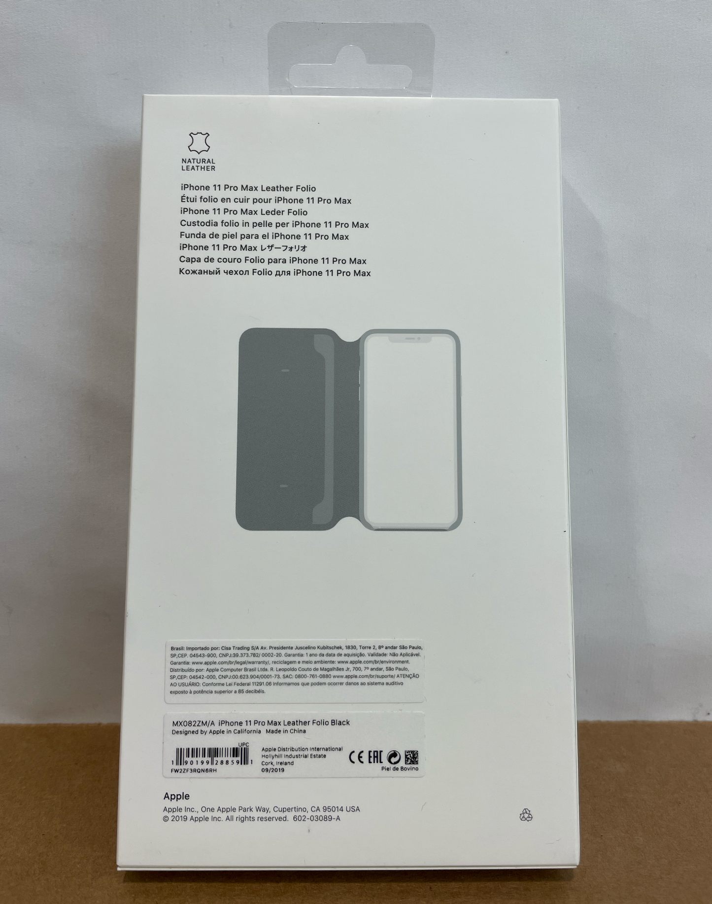 ♥ New, Factory Sealed - Apple iPhone 11 Pro Max Leather Folio Case Black MX082ZM/A