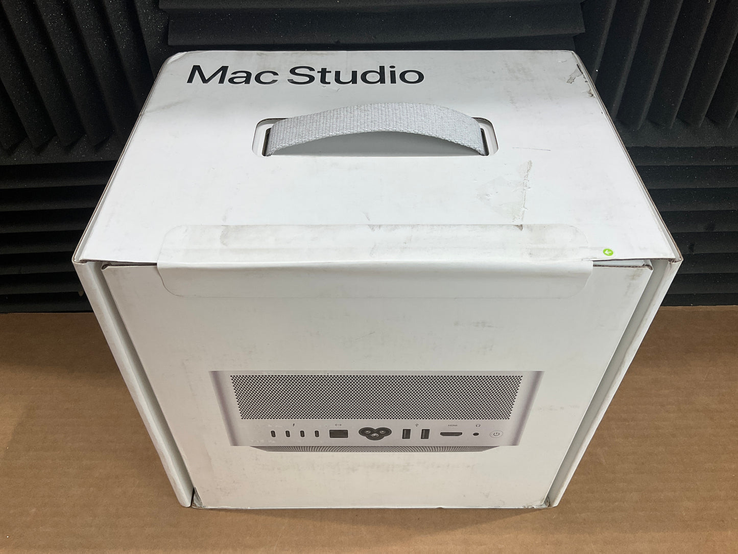 ♥ New, Factory Sealed - Mac Studio M2Ultra-24core 128GB/2TB/BT5/WiFi6/60core (2023) Z17Z000UJ