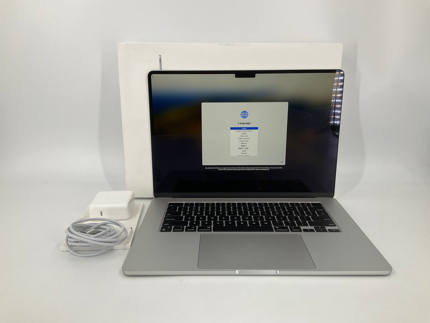 ♥ New, Open Box- Apple MacBook Air M2 16GB 256GB BT5 WiFi6 10core 15.3 Silver 2022 Z18P000T5