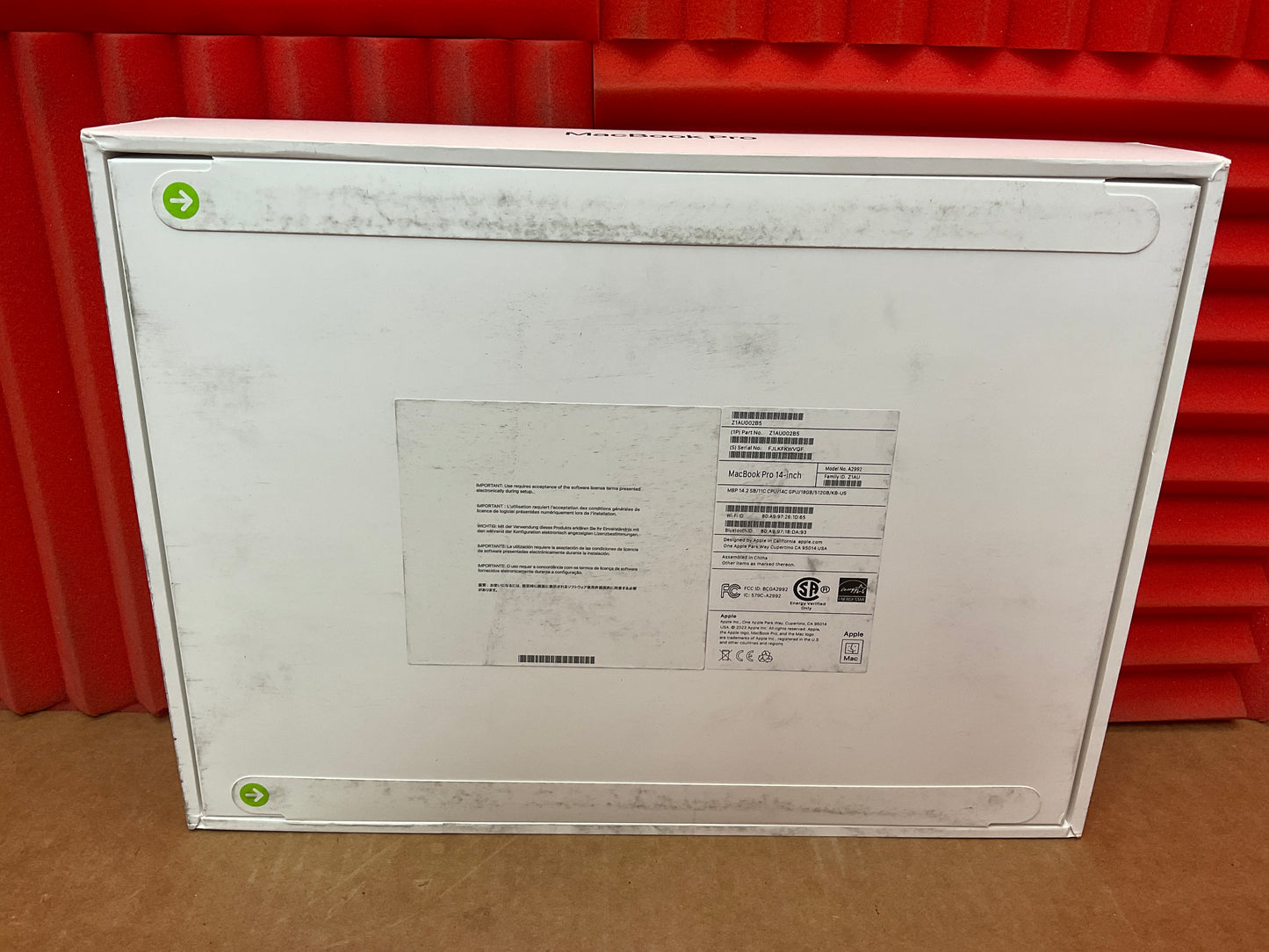 ♥ New, Factory Sealed - Apple MacBook Pro M3Pro-11core 18GB 512GB BT5.3 WiFi6E 14core 14.2R space black 2023 Z1AU002B5