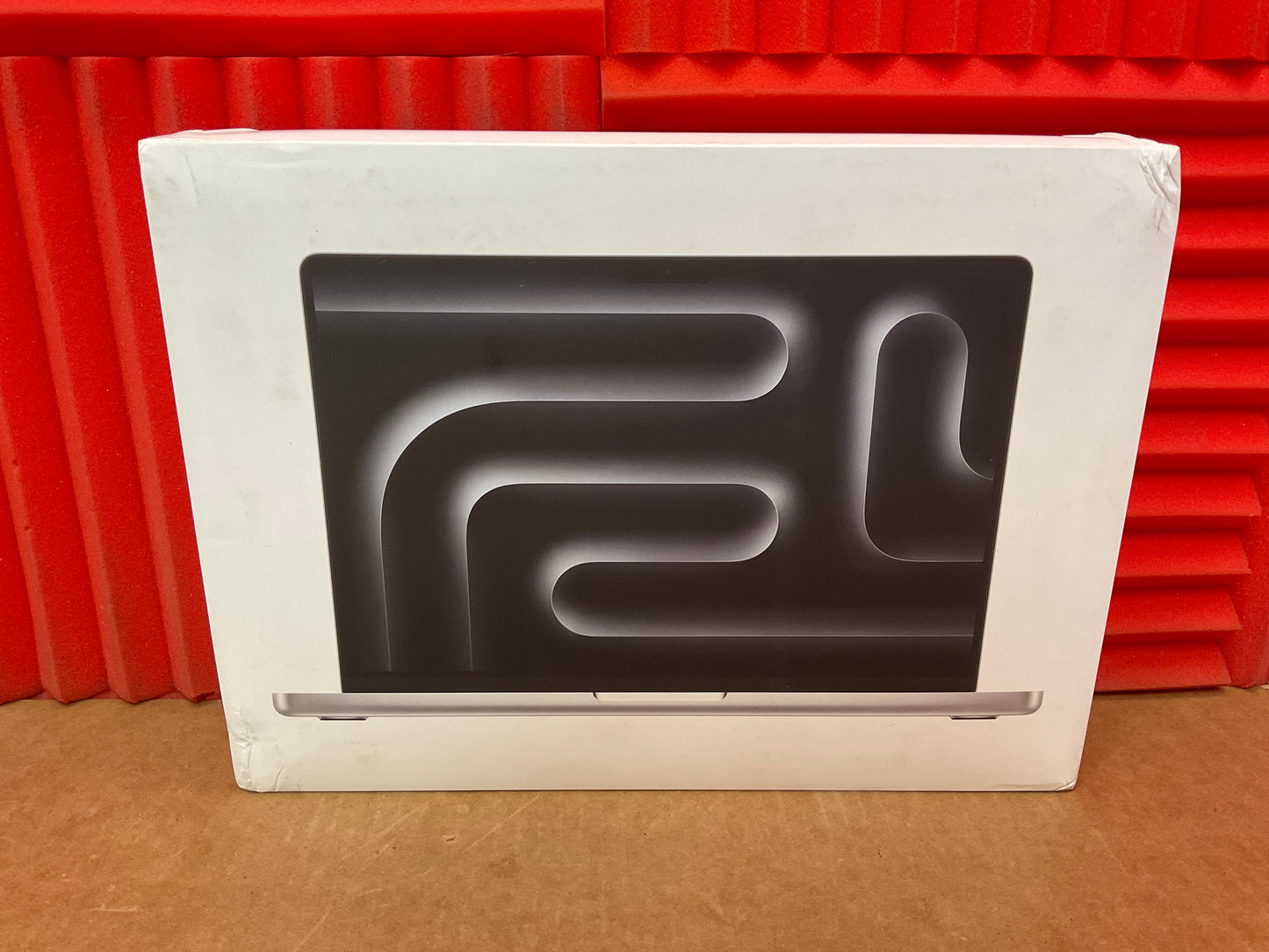 ♥ New, Factory Sealed - Apple MacBook Pro M3Pro-11core 36GB 512GB BT5.3 WiFi6E 14core 14.2R silver 2023 Z1AX0029H