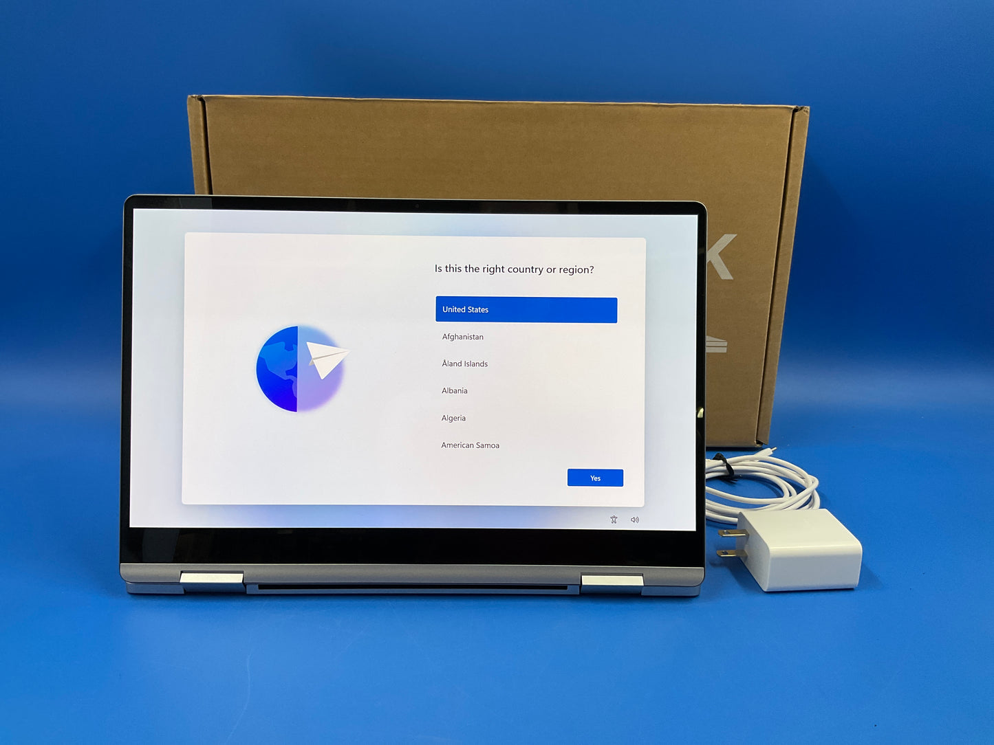 ♥ New, Open Box - Samsung 13.3" Galaxy Book3 360 Multi-Touch 2-in-1 i5-1340P 16GB/256GB Laptop
