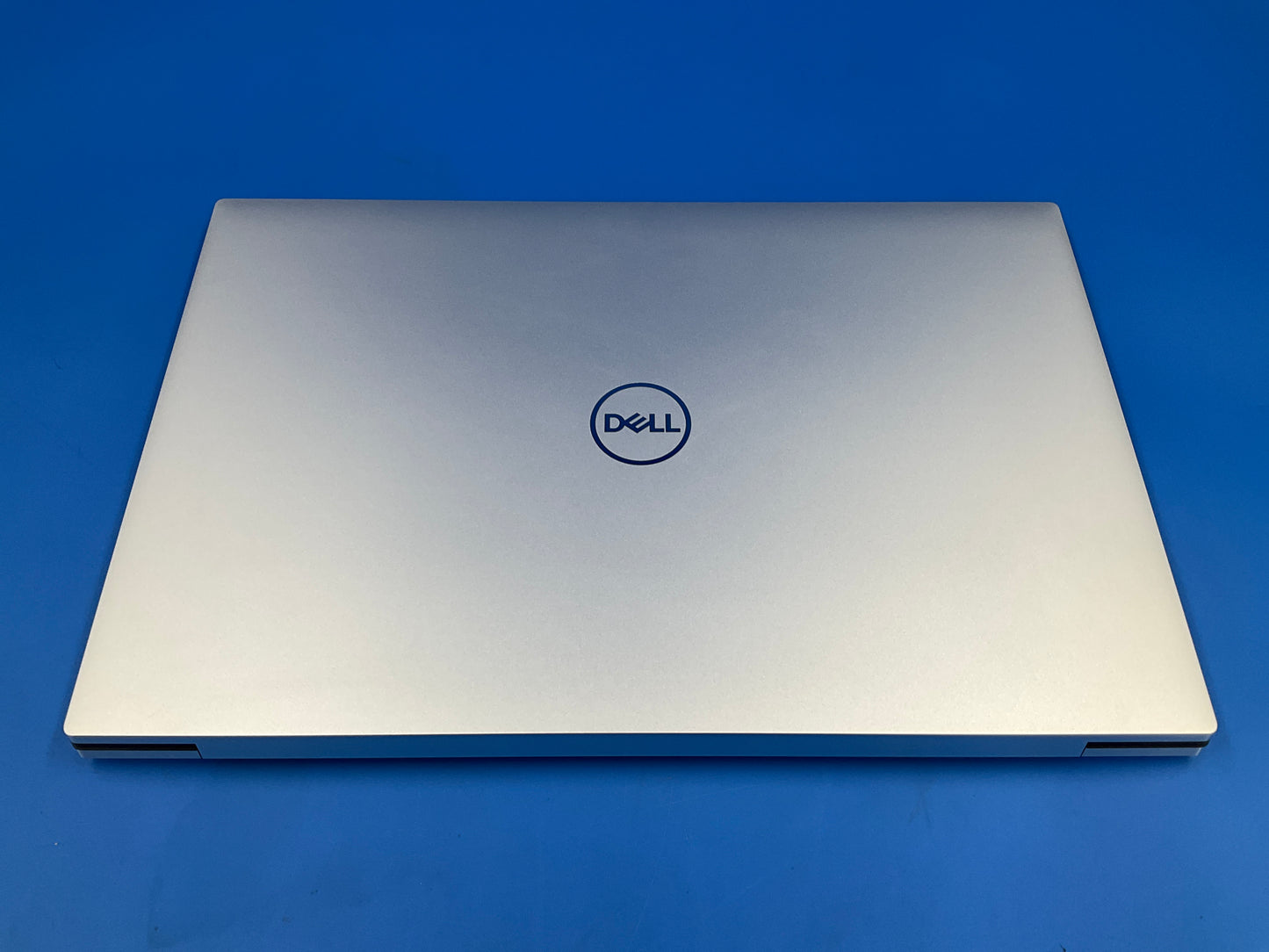 ♥ Refurbished - Dell XPS 17 9730 17-in i7-13700H 16GB/1TB RTX4050 Laptop J4TPX
