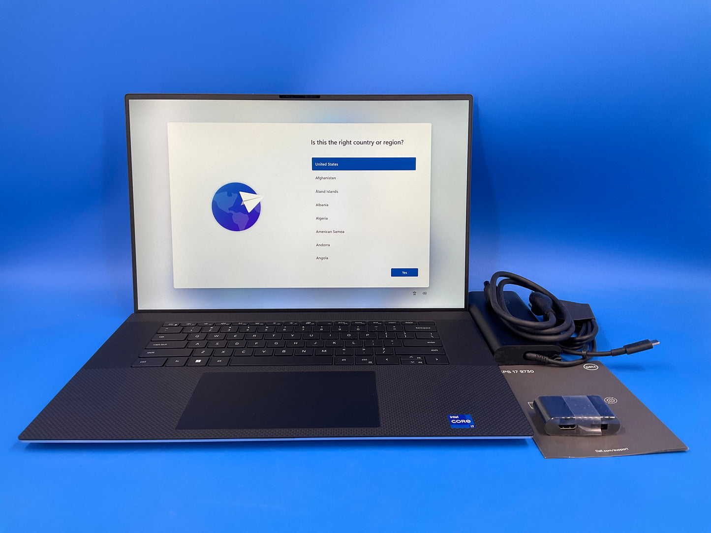 ♥ Refurbished - Dell XPS 17 9730 17-in i7-13700H 16GB/1TB RTX4050 Laptop J4TPX