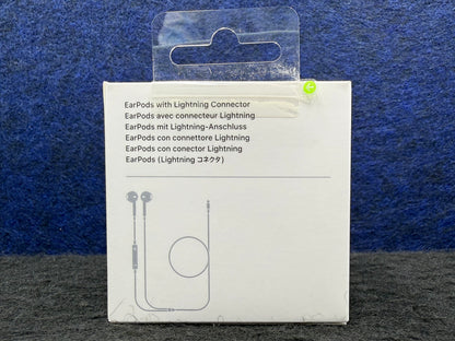 ♥ New, Factory Sealed -  Apple EarPods with Lightning Connector MMTN2AM/A