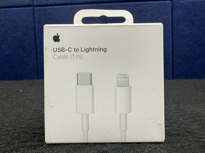 ♥ New, Open Box - Apple USB-C to Lightning Cable (3.3' / 1m) MUQ93AM/A