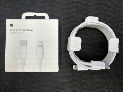 ♥ New, Open Box - Apple USB-C to Lightning Cable (3.3' / 1m) MUQ93AM/A