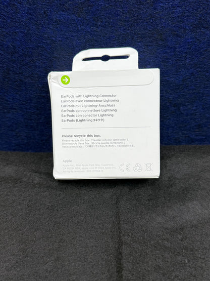 ♥ New, Factory Sealed - Apple EarPods with Lightning Connector MWTY3AM/A