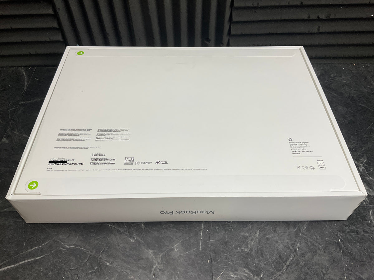 Apple MacBook Pro  M4MAX-16Core 64GB/1TB/BT5.3/Wifi6E/40Core/16.2R (silver) (2024) Z1FP000CD