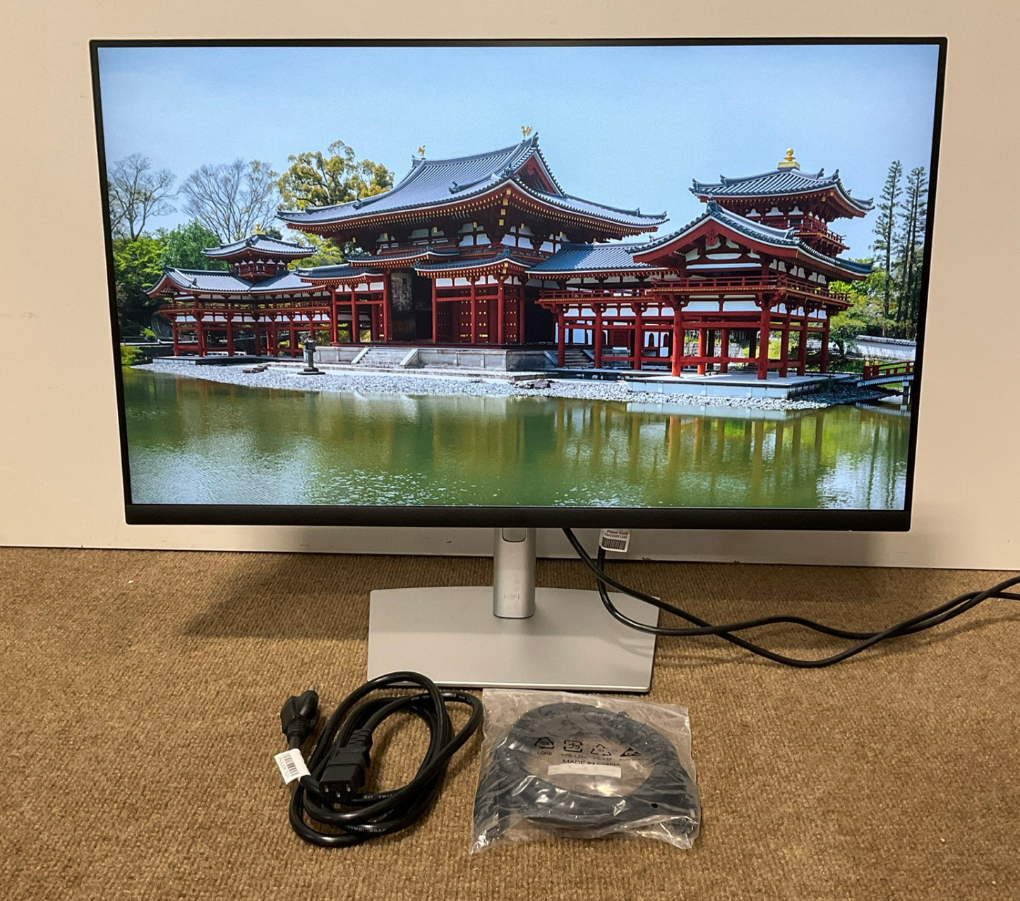 ♥ New, Open Box - Dell P2722HE 27" 16:9 FHD 1920 x 1080 USB Type-C IPS Monitor