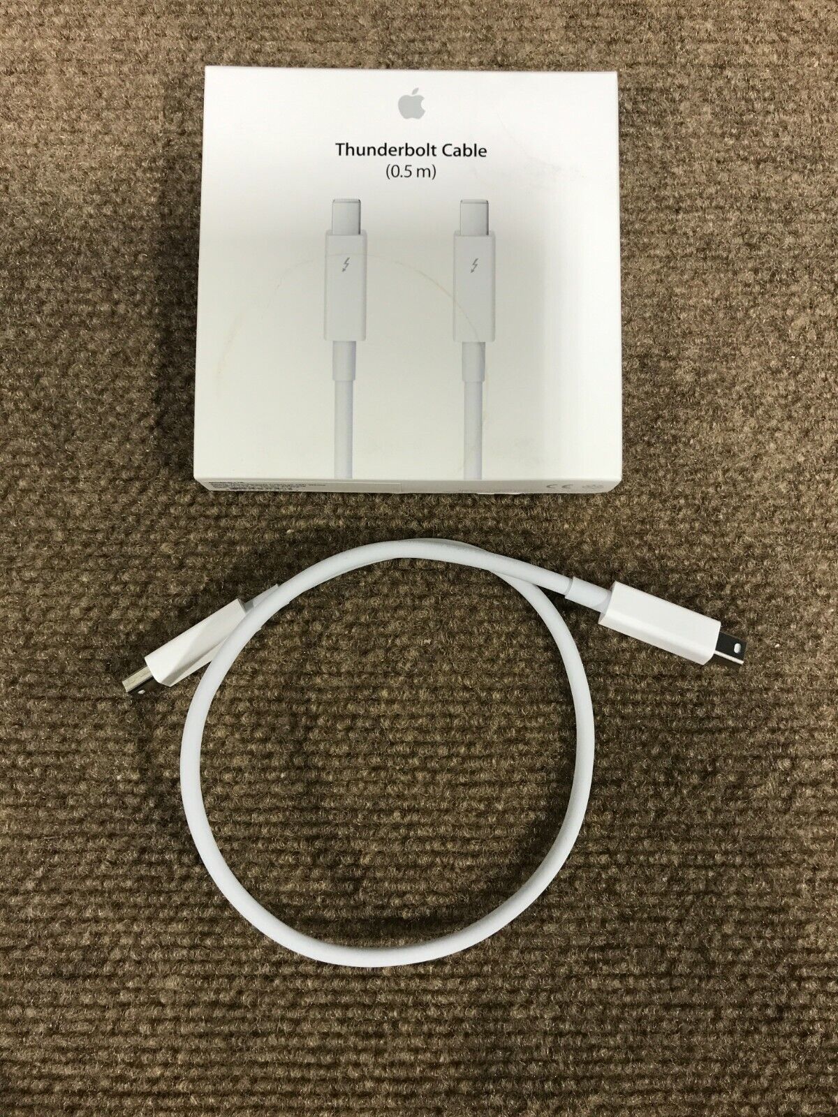 ♥ New, Open Box - Apple Thunderbolt Cable 0.5 Meters (1.6') MD862LL/A