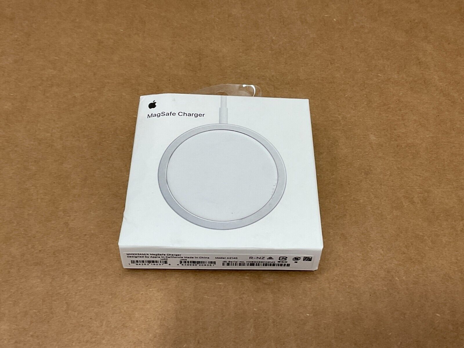 ♥ New, Open Box - Apple MagSafe Charger MHXH3AM/A – Small Dog